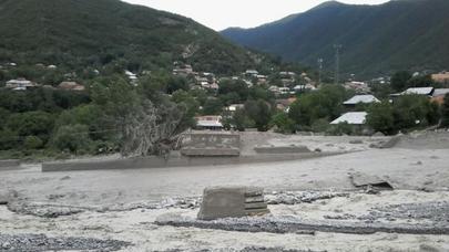 Şəkidə sel fəlakəti: Kiş kəndinin şəhərlə əlaqəsi kəsildi – 30 nəfər... FOTOLAR/VİDEO